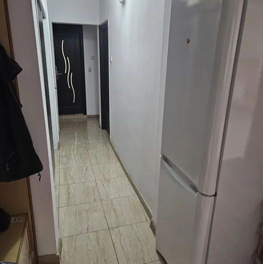 Apartament 3 camere de vanzare  Crangasi - Poză 3