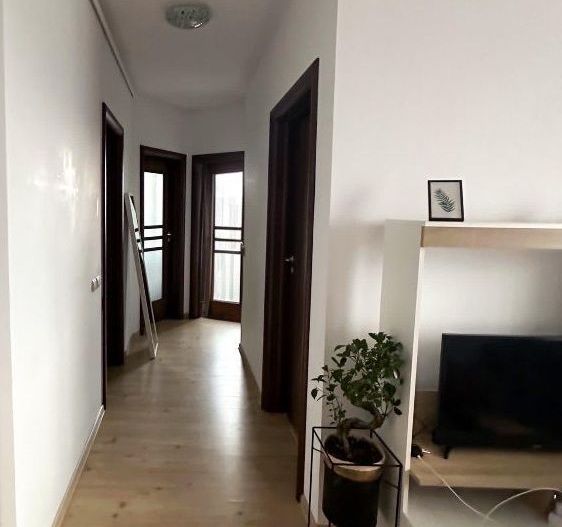 Apartament de Închiriat 3 Camere Bucurestii Noi - Poză 6