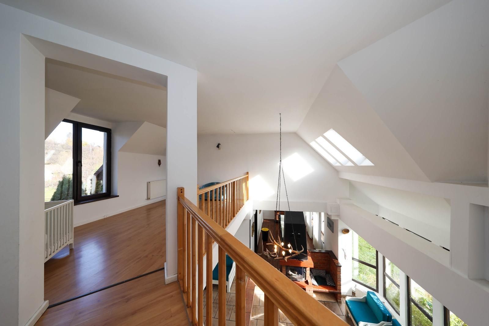 Vilă spațioasă de vânzare în Predeluț, Bran | 2000mp - Poză 32