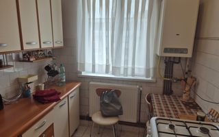 🏡 DE VÂNZARE – APARTAMENT 2 CAMERE | ZONA M4, BL. C42 🏡, ETAJ 3! - Poză 1