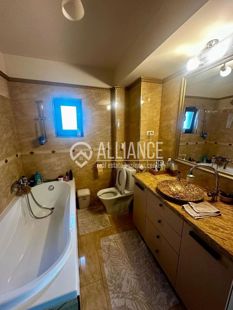 Apartament de vânzare - Km 5, bloc nou (2014) - Poză 5