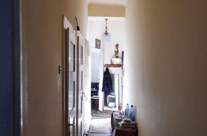 Apartament Semicentral aproape de Facultatea de Litere. - Poză 4