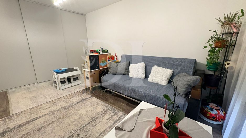 Apartament la cheie / etaj intermediar / Zona Florilor - Poză 2