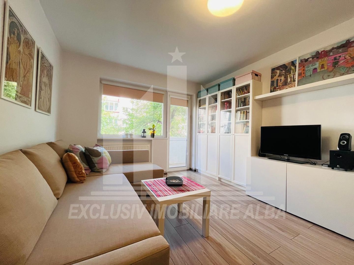 Apartament cu 3 camere, etaj 1, Cetate - Poză 3