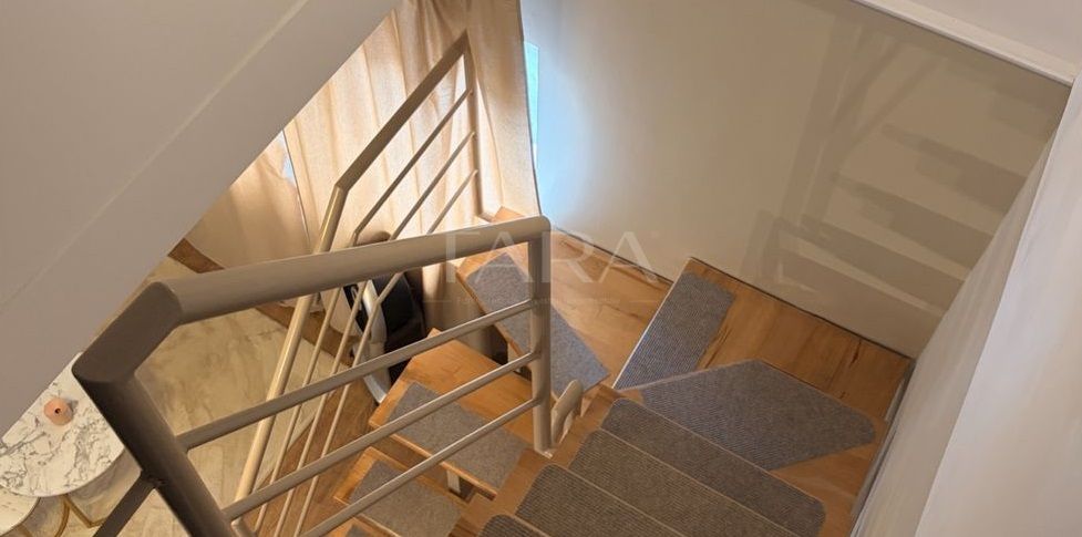 Apartament 3 camere decomandat, renovat complet, parcare și pod. - Poză 7