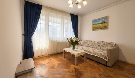 Apartament ingrijit- 2 camere-  5min de M. Piata Sudului