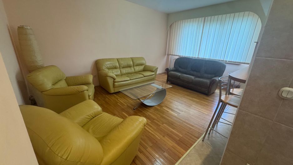 Apartament 4 Camere | Etajul 2 | Zona Circumvalatiunii | - Poză 2