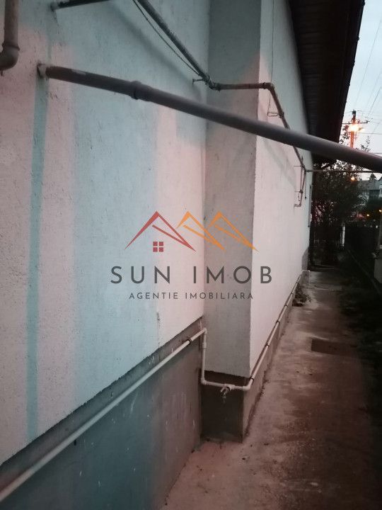 Casa 3 camere decomandate, renovata recent, zona centrala, 536mp teren - Poză 3