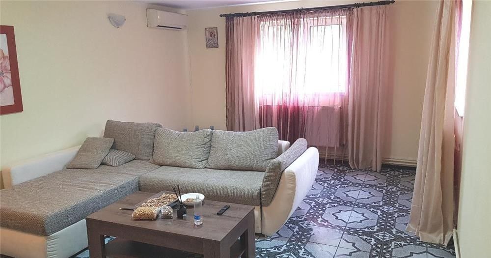 Vila spatioasa Bucurestii Noi | 2 Cocoși - Poză 3