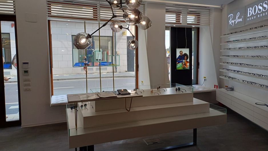 SPATIU COMERCIAL CU MULTIPLE DESTINATII ULTRACENTRAL - Poză 2