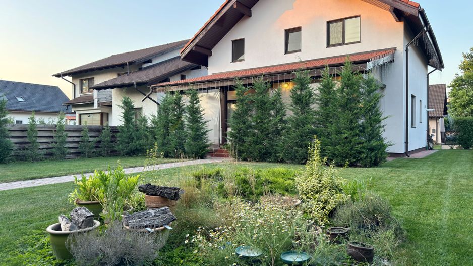 Vila cu gradina matura in Paradisul Verde | Teren 537 mp - Poză 1