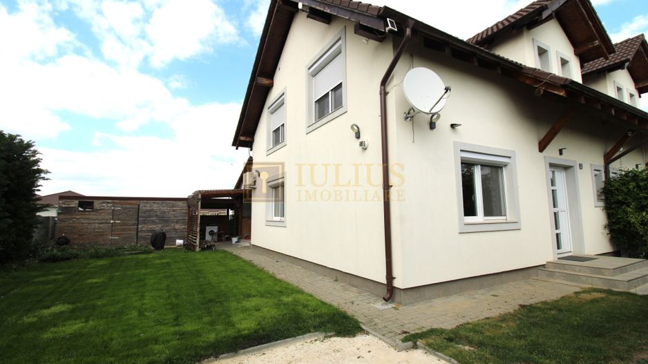 1/2 duplex, 5 camere – prima închiriere | Moșnița Veche - Poză 1
