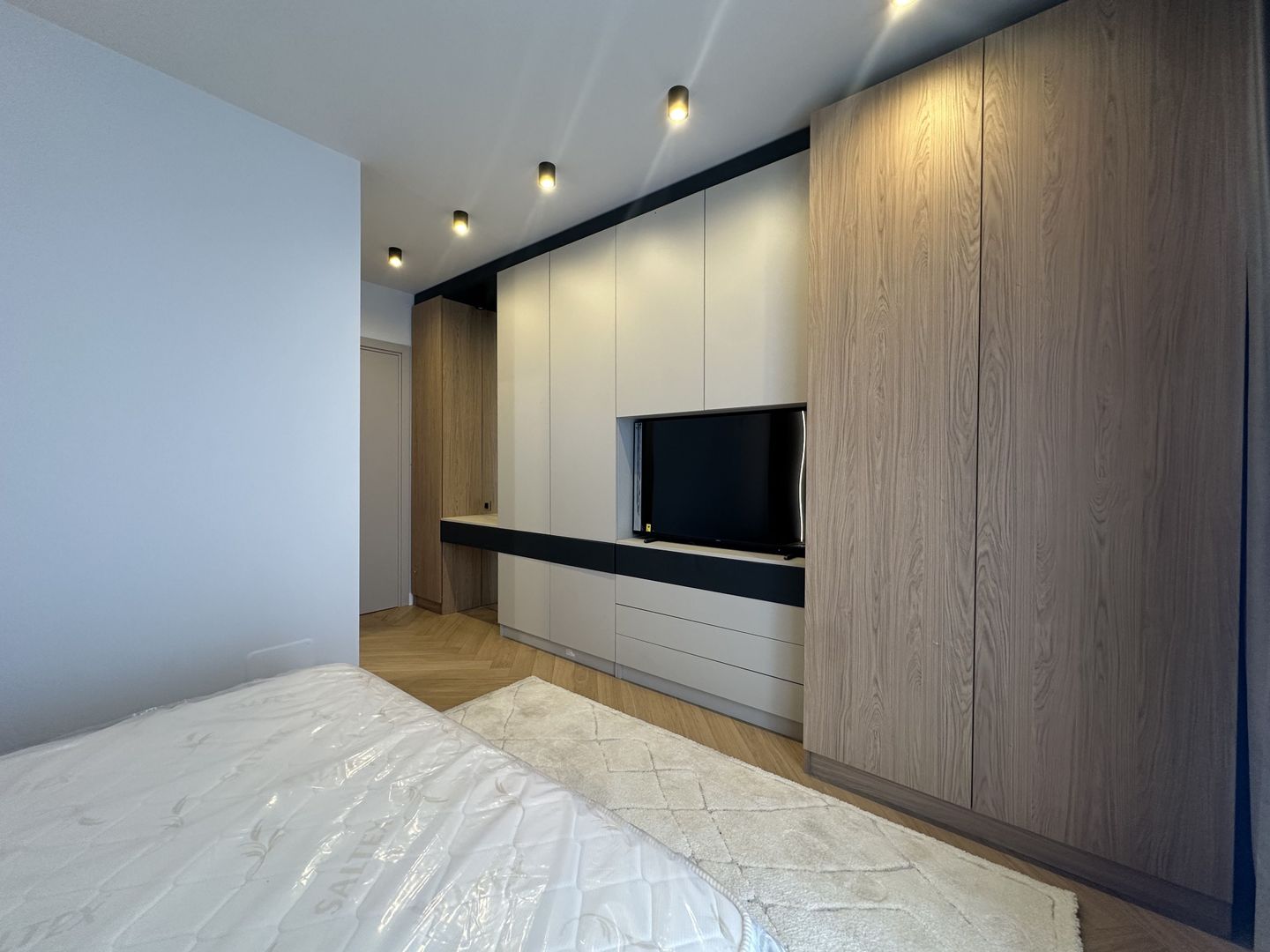 PIPERA - Iancu Nicolae | 2 Camere Lux - 2 Bai | Piscina + Parcare - Poză 10