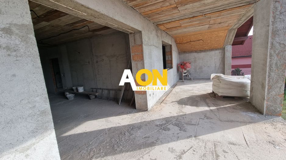 Casa la rosu,2100 mp teren,zona Micesti - Poză 15