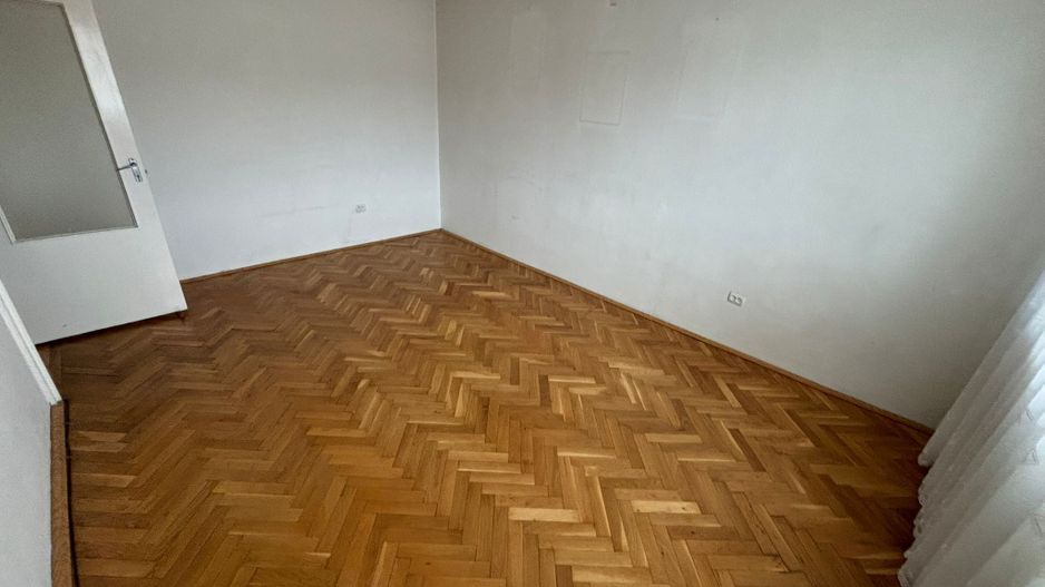 APARTAMENT CU 4 CAMERE ZONA DÂMBU CU 90mp - Poză 7
