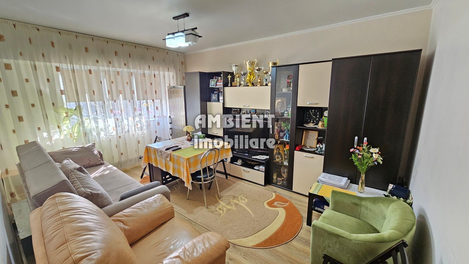 Apartament cu 3 camere, etaj 3, mobilat și utilat, zona GARA; - Poză 1