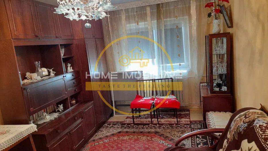 Etaj 1,Apartament 3 camere,bloc din 1980 ,zona Alexandru cel bun - Poză 1