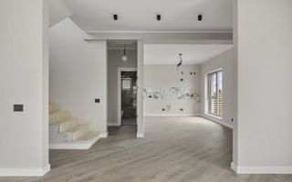 VILA INDIVIDUALA OTOPENI | 4 CAMERE | 2 PARCARI | FINISATA LA ALB | COMISION 0% - Poză 6