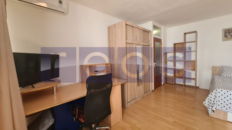 DE INCHIRIAT GARSONIERA SPATIOASA ZONA NERVA TRAIAN - Poză 3