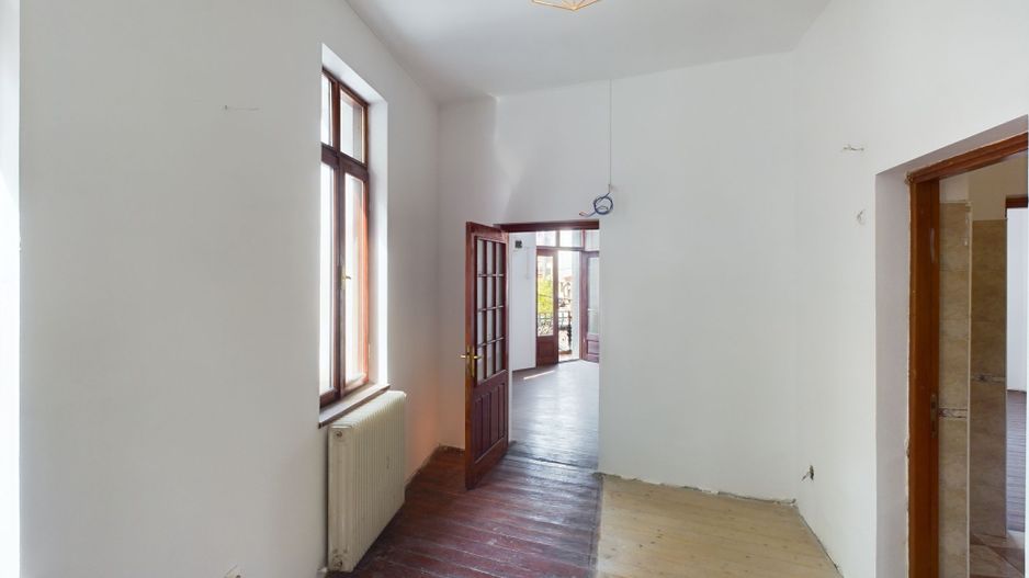 Casa individuala la 6 minute de Piata Unirii - Poză 8