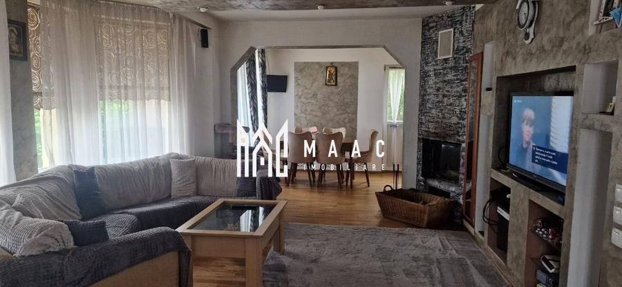 Casa 8 camere | 308mpu | 2 Apartamente | Selimbar - Poză 1