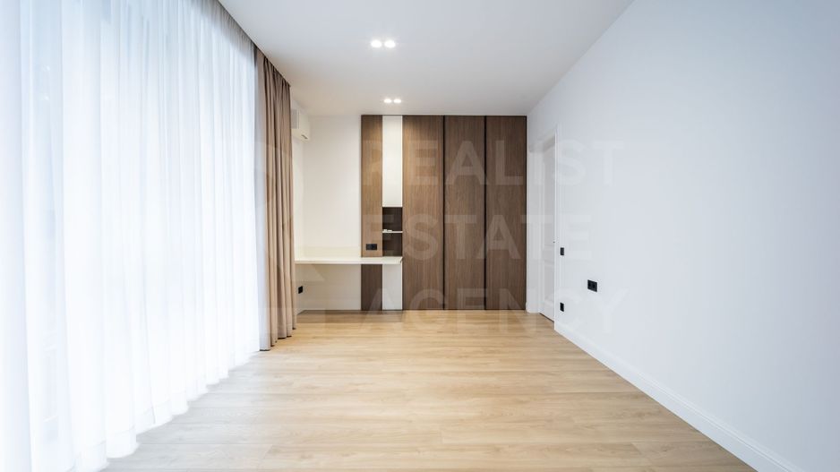 Chirie, apartament, 4 camere, Strada Universității, Centru - Poză 20
