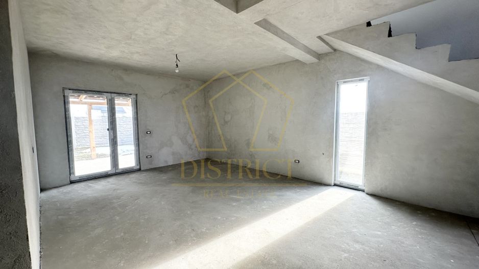 Duplex superb cu 4 camere si 2 bai | Giroc - Poză 2