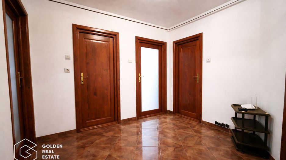 Apartament spatios si practic, centrala proprie, Micalaca - Poză 7