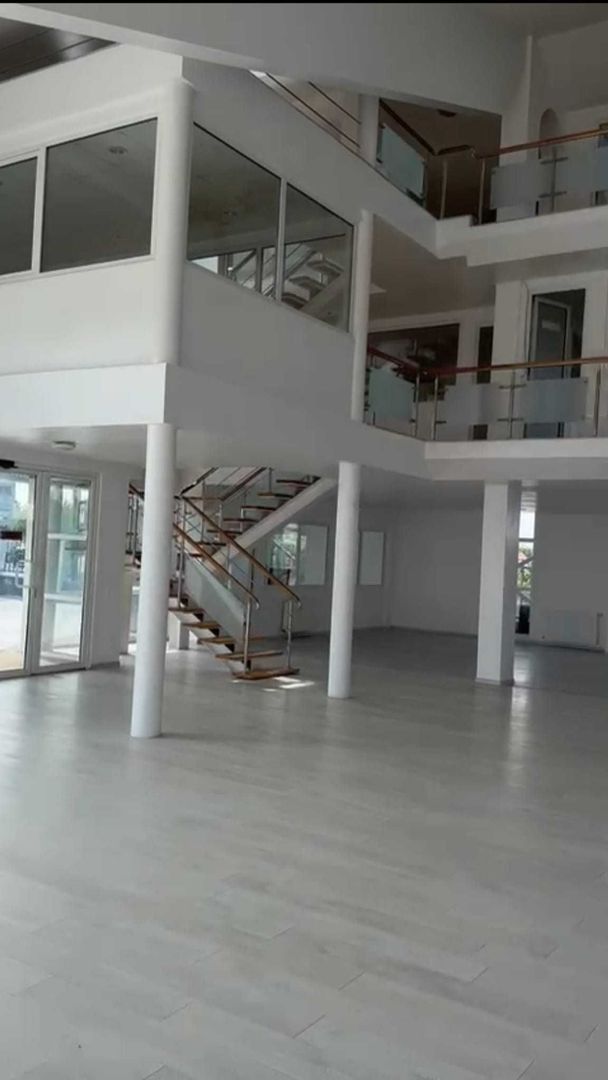 Inchiriere showroom | Afumati | 910 mp - Poză 5