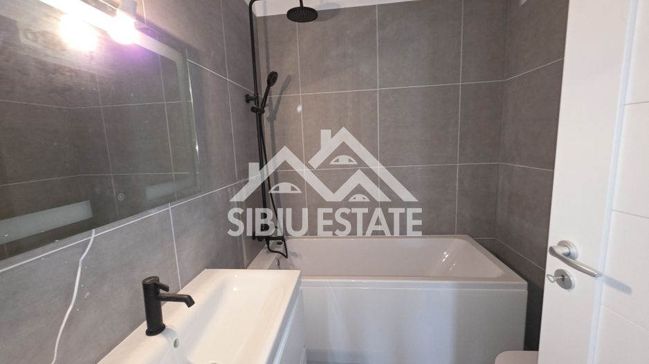 Apartament 4 camere, 2 bai bloc nou cu lift si parcare - Poză 5