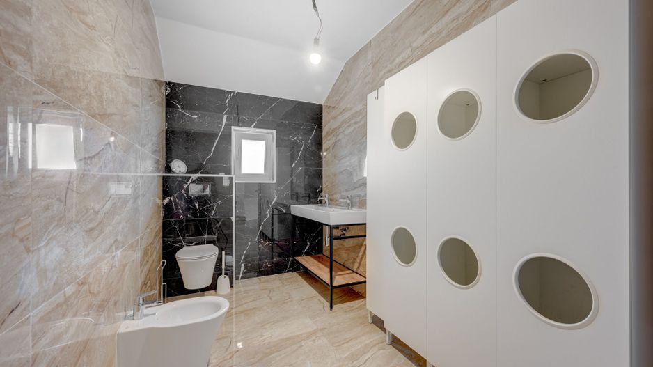 Casa cu Mesteceni!  Complex Lalelelor Domnești - Poză 32