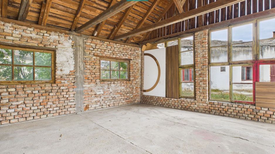 Spațiu versatil de 80 mp în Periam - Poză 4