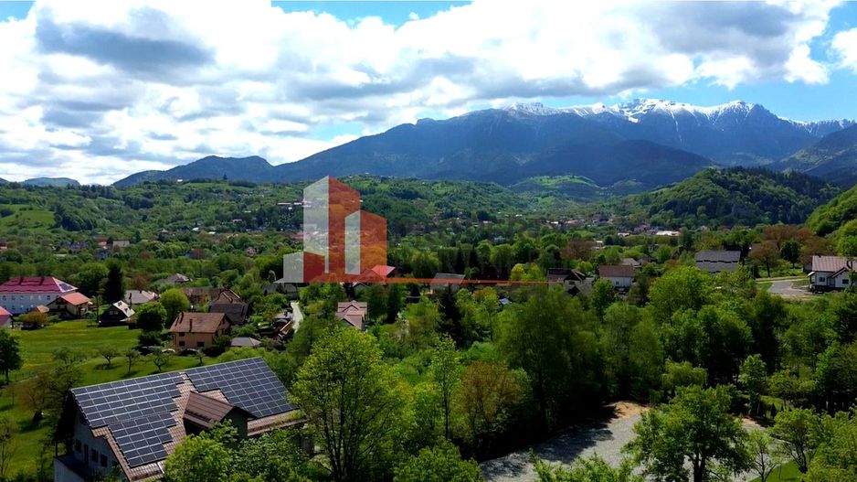 Teren intravilan 2.600 mp Predeluț Bran | Vedere Bucegi și Castelul Bran | Utili - Poză 1