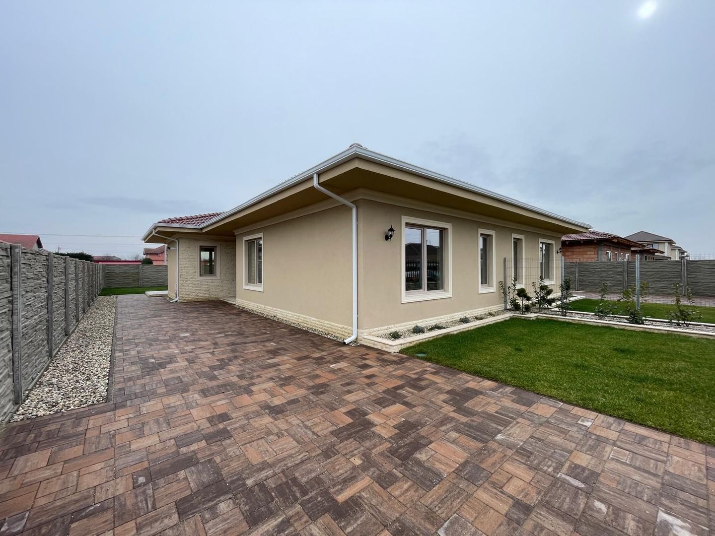 Duplex Parter - 85 mp - Mosnita Noua - Zona Valery - Poză 1