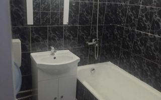 Închiriez apartament cu o camera in zona Nicolina - Poză 1