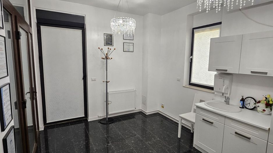 Apartament LUX cu 2 camere și curte privată 140 mp – Dumbrăvița - Poză 3