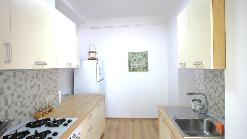 Piata Romana, 4 camere 138 MP total, Etaj 2/9, renovat - utilat, liber - Poză 19