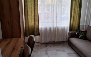 garsoniera | parter | renovat | mobilat si utilat | - Poză 1