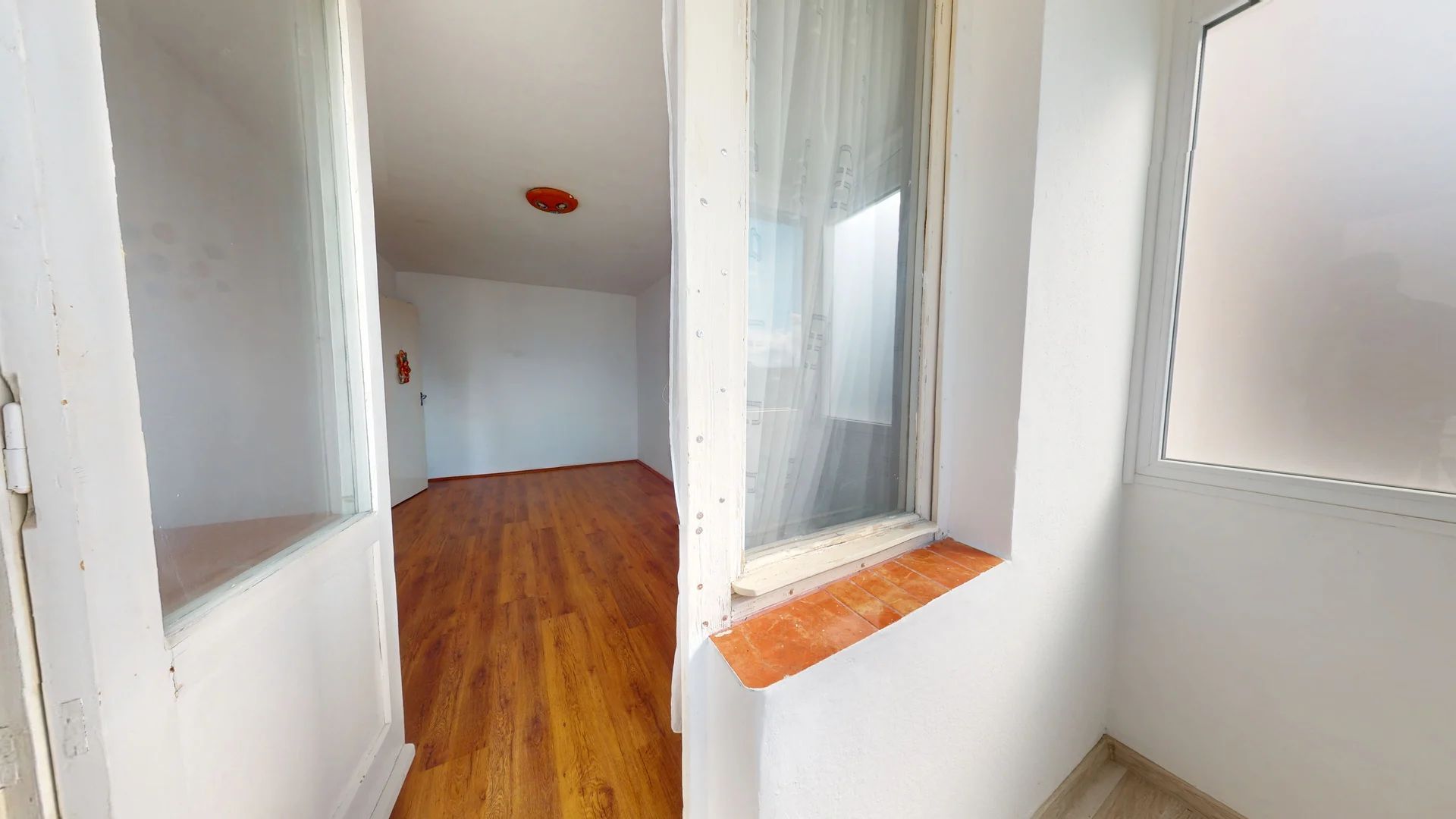 Garsoniera Astra, decomandata - Poză 5