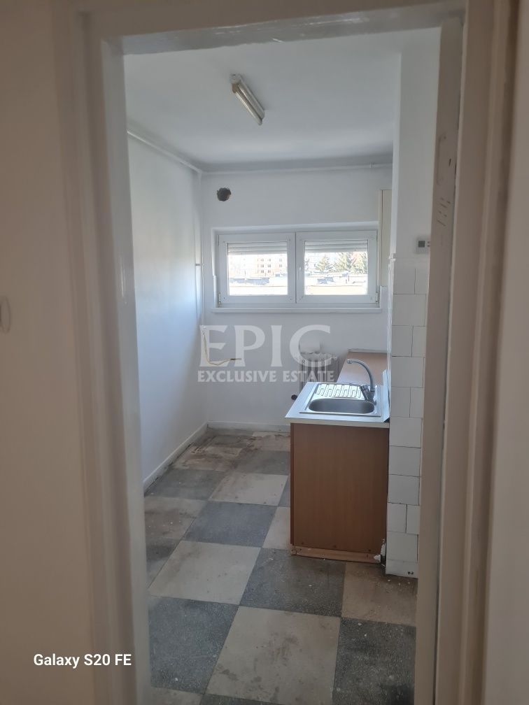 De vânzare apartament 2 camere - Poză 3