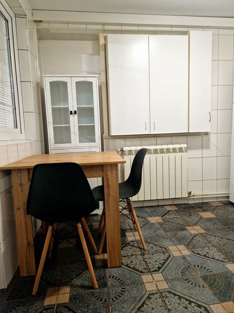 2 camere 60 mp, DECOMANDAT, 1 Mai, vila - Poză 6