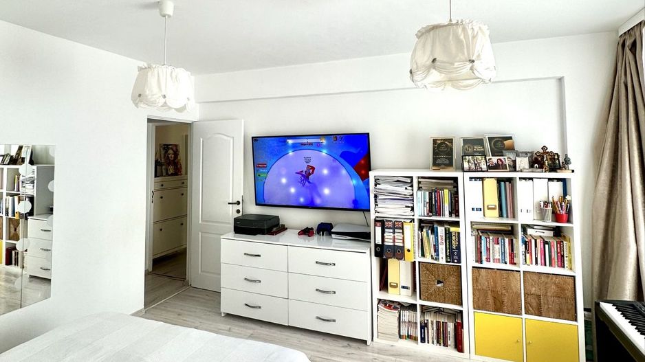 AP. 2 CAMERE BLOC NOU - CENTRALA PROPRIE, PET-FRIENDLY, METROU 5 MIN - Poză 2