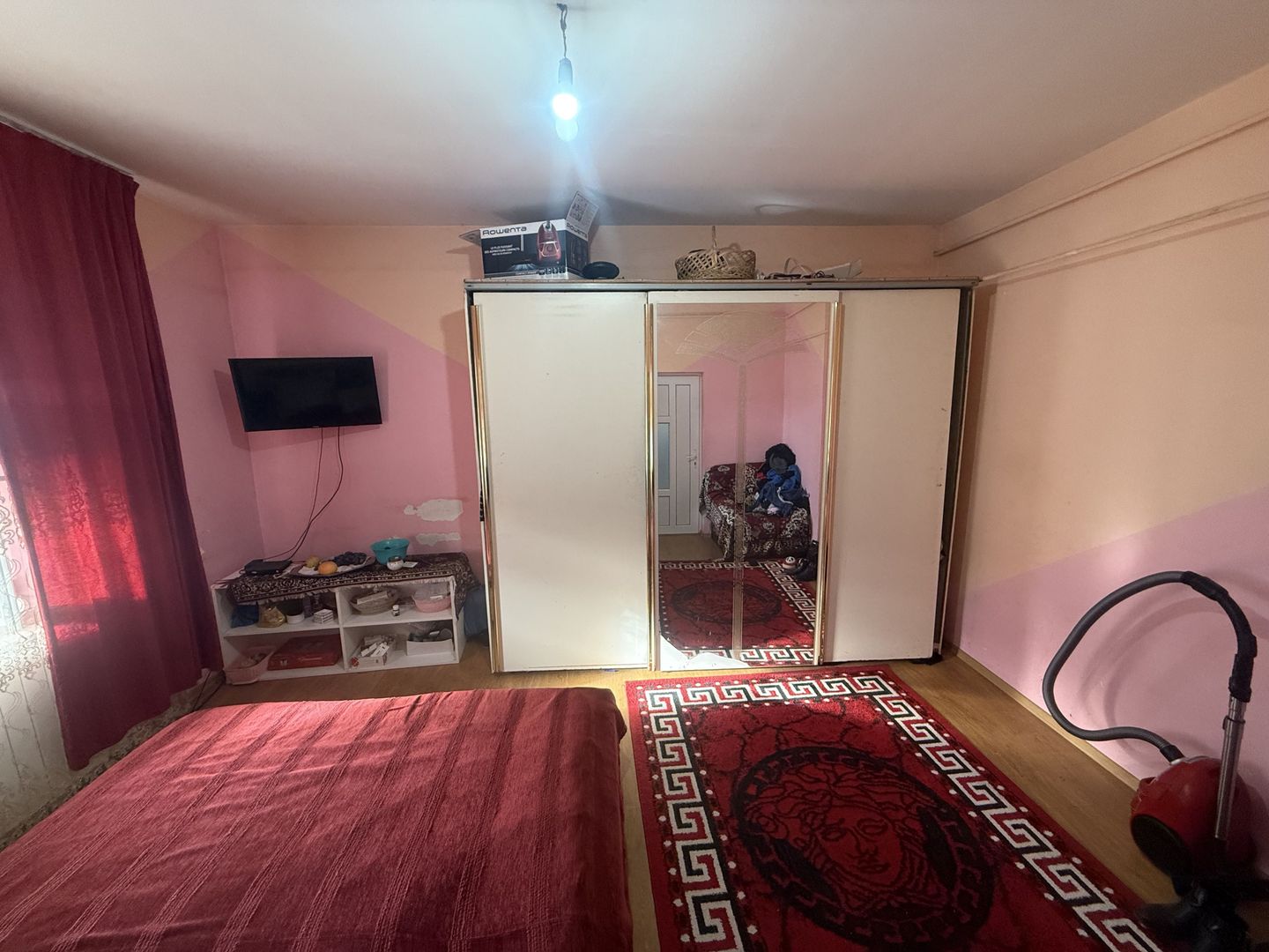 Apartament 2 cam in Vila etaj 1 + pod + curte 34 mp Campina - Poză 2