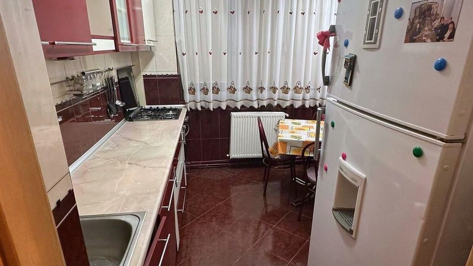 4 camere confort 1, centrală proprie, 2 băi, Titan - Poză 8