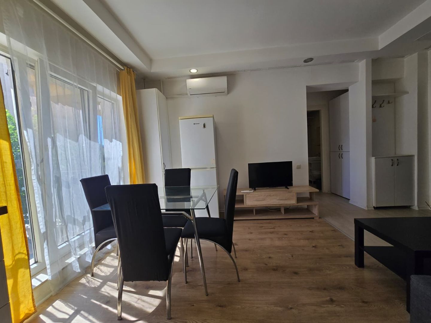 COSMOPOLIS - Apartament cu 2 camere tip studio, mobilat si utilat. - Poză 4