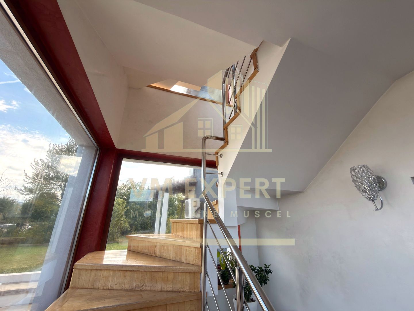 CASĂ 5 CAMERE TEREN 1600 MP CAMPULUNG - Poză 25