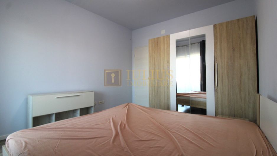 Casa cu 3 camere, locuri de  parcare, curte - Poză 8