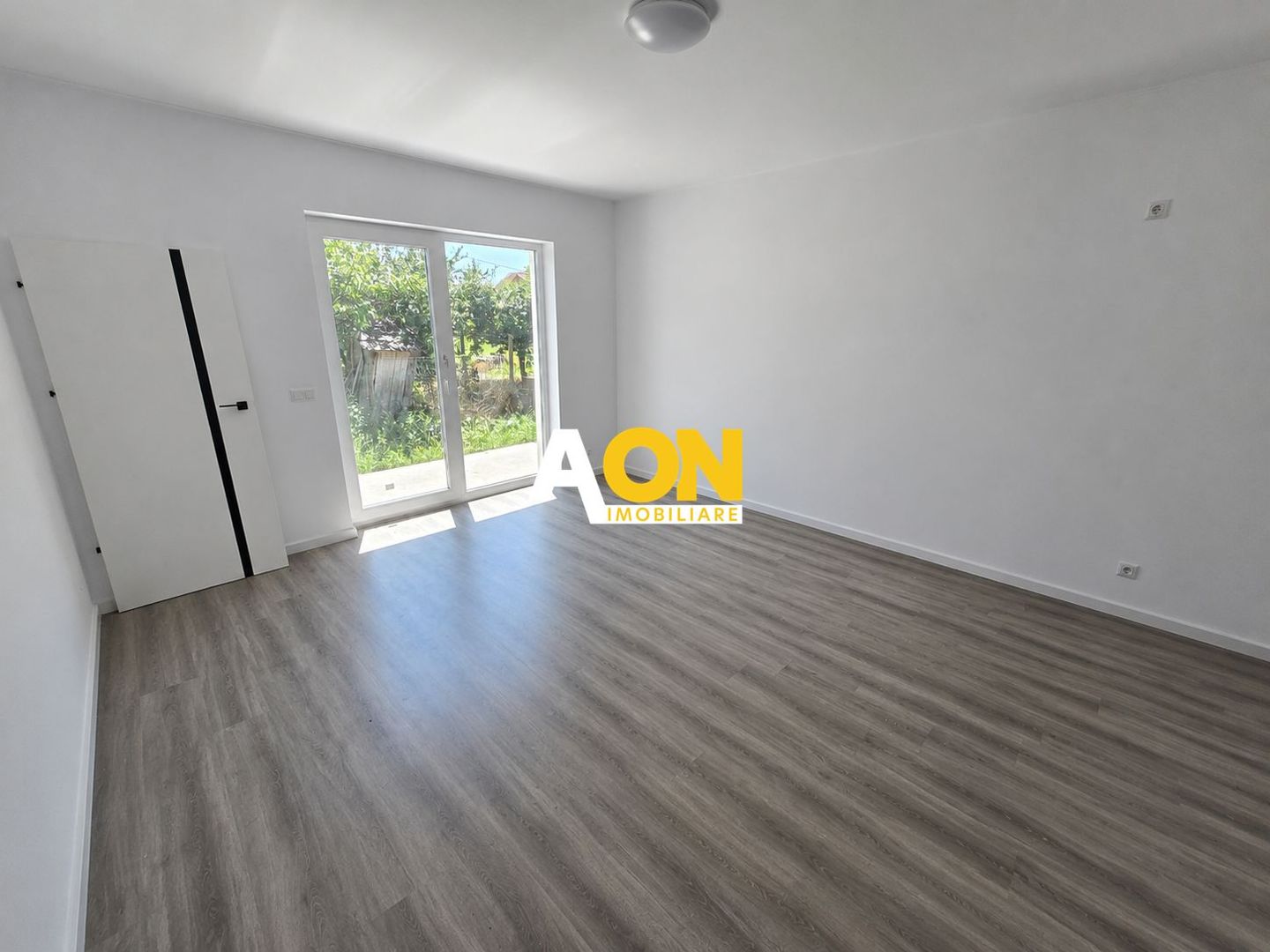 Casă Individuală de Închiriat, 4 Camere, Prima Închiriere, Ampoi 3 - Poză 7