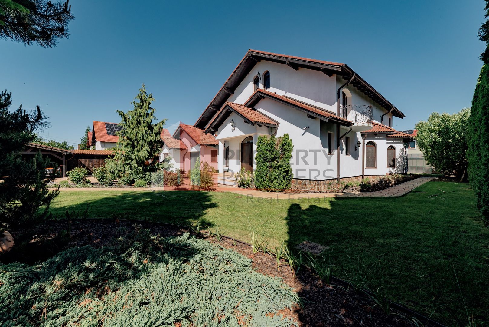Proprietate de lux în Ghimbav, la doar 10 minute de Brașov - Poză 39
