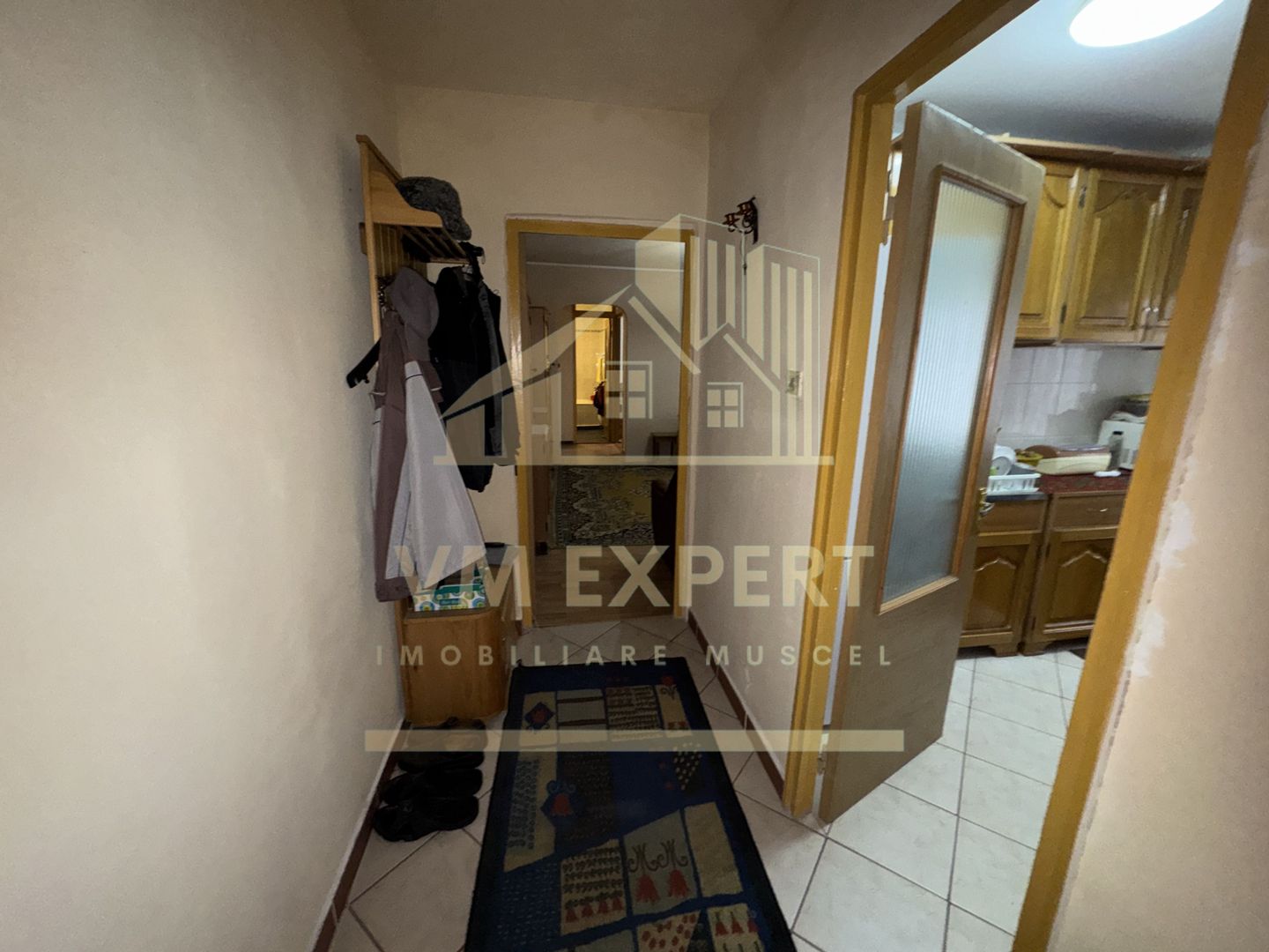APARTAMENT 2 CAMERE ETAJ 2 CAMPULUNG VIȘOI - Poză 8